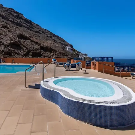 Home2book Stunning Views Taurito, Terrace & Pool Apartman